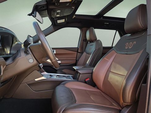 Certified 2022 Ford Explorer King Ranch w/ Class IV Trailer Tow Package image 15