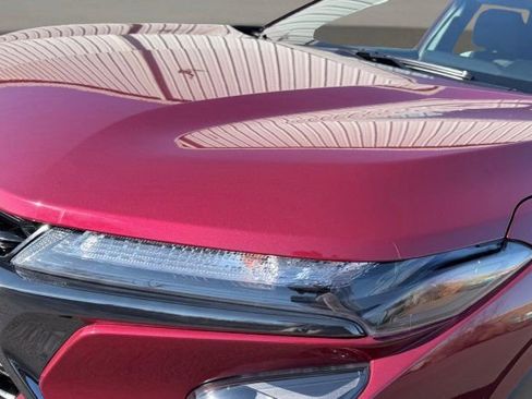 Used 2024 Chevrolet Trax RS image 13