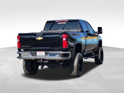 Used 2024 Chevrolet Silverado 2500 LT w/ All Star Edition AWD/4WD image 9