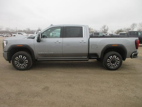 New 2026 GMC Sierra 2500 Denali Ultimate image 10