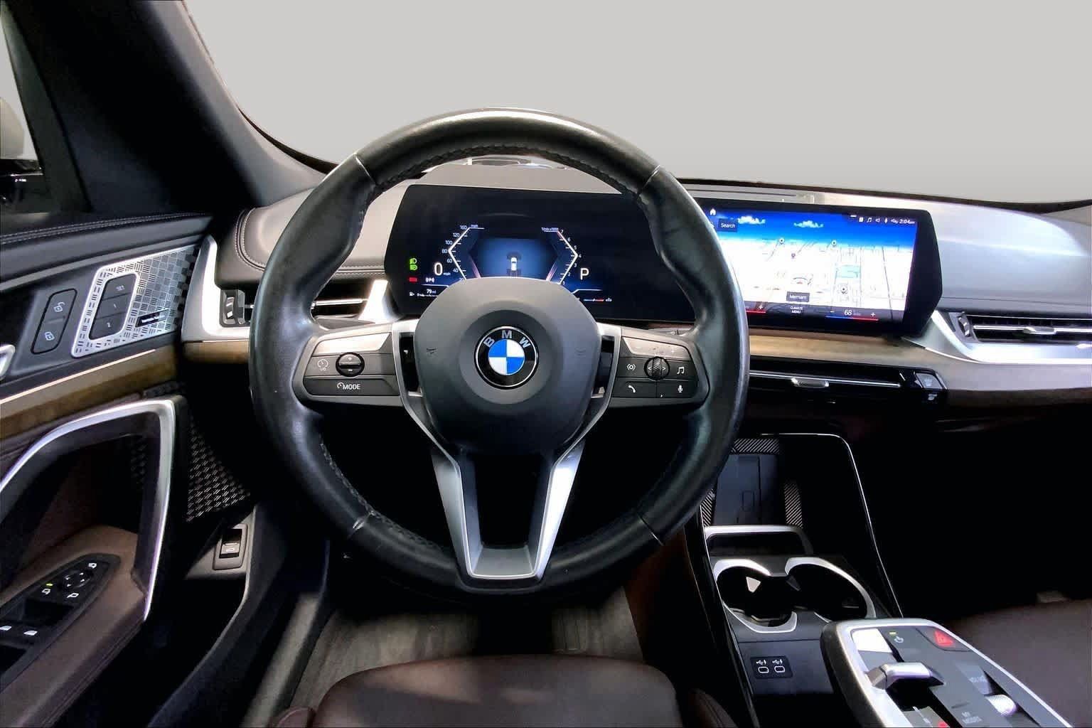 Used 2023 BMW X1 xDrive28i AWD/4WD image 5