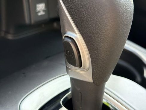 Used 2017 Honda Ridgeline Sport image 39
