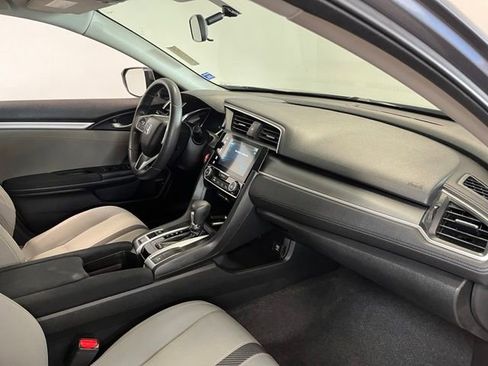 Used 2018 Honda Civic EX image 11