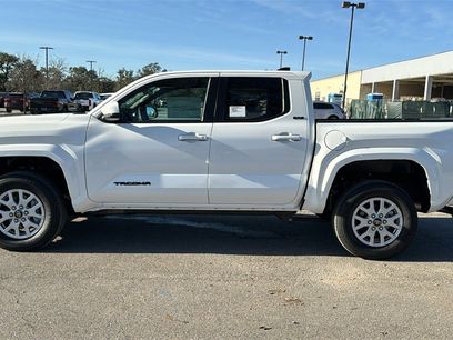 New 2026 Toyota Tacoma SR5