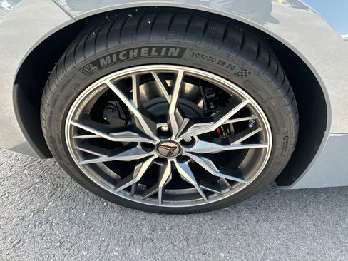 Used 2025 Chevrolet Corvette Stingray Preferred Conv w/ Z51 Performance Package RWD image 13