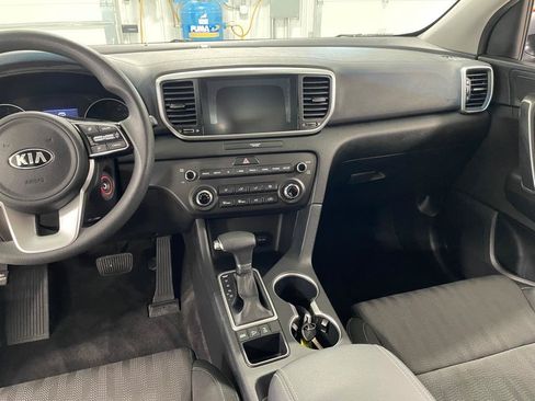 Used 2020 Kia Sportage LX AWD/4WD image 32