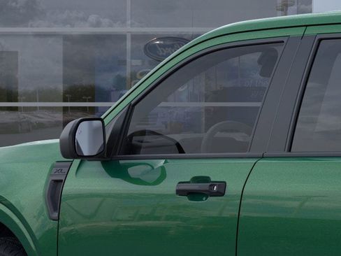 New 2025 Ford Maverick XL image 21