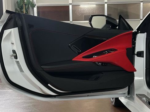 Used 2024 Chevrolet Corvette Stingray Preferred Cpe w/ Z51 Performance Package image 15