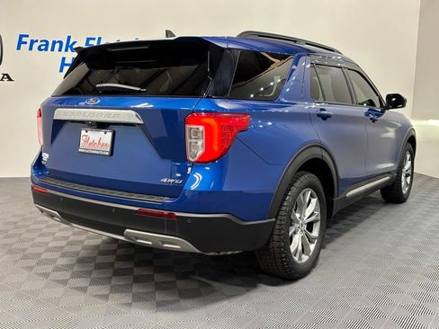 Used 2022 Ford Explorer XLT w/ Equipment Group 202A AWD/4WD image 6