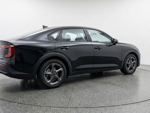 Used 2025 Kia K4 FWD image 9