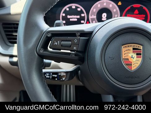 Used 2025 Porsche 911 Carrera RWD image 17
