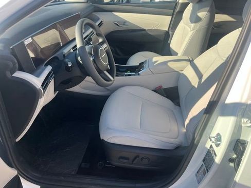 New 2025 Hyundai Tucson SEL image 19