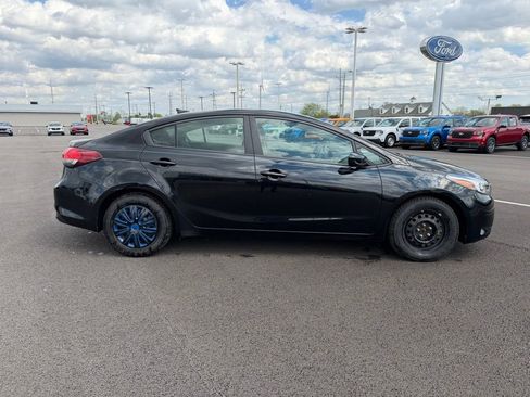 Used 2018 Kia Forte LX w/ LX Popular Package FWD image 4