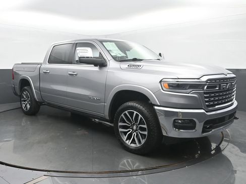 Used 2025 RAM 1500 Limited AWD/4WD image 7