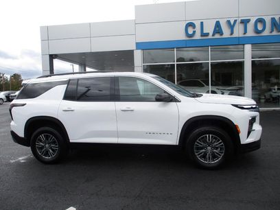 Certified 2025 Chevrolet Traverse LT