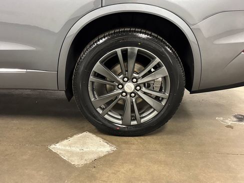 Used 2022 Cadillac XT6 Premium Luxury AWD/4WD image 14