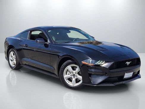 Used 2018 Ford Mustang Coupe RWD image 1