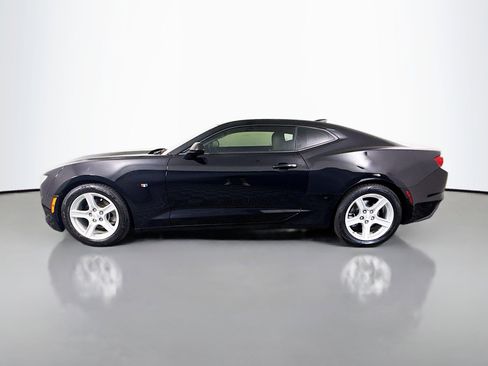 Used 2023 Chevrolet Camaro LT image 6