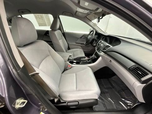 Used 2015 Honda Accord LX image 13