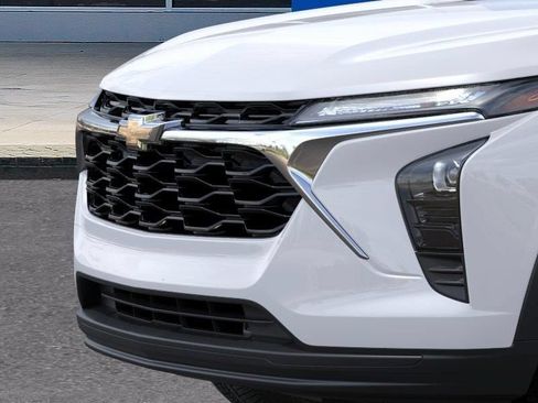 New 2026 Chevrolet Trax LS w/ LS Convenience Package FWD image 13
