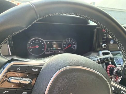 Used 2023 Kia Sorento EX FWD image 12