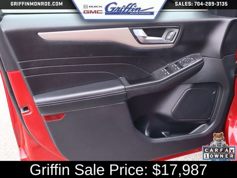 Used 2021 Ford Escape SE w/ Convenience Package FWD image 15