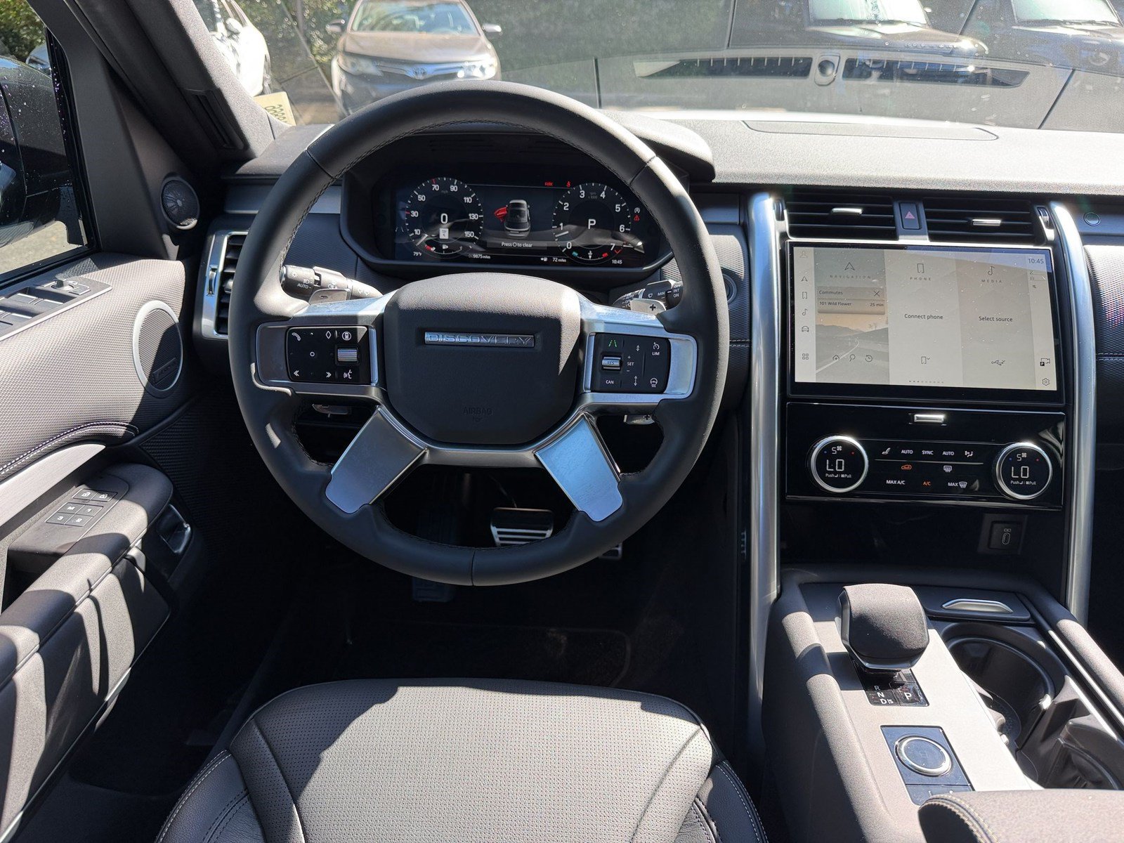New 2026 Land Rover Discovery Limited Edition AWD/4WD image 29
