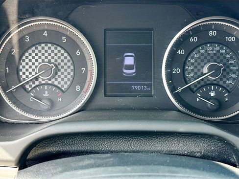 Used 2020 Hyundai Elantra SEL FWD image 13