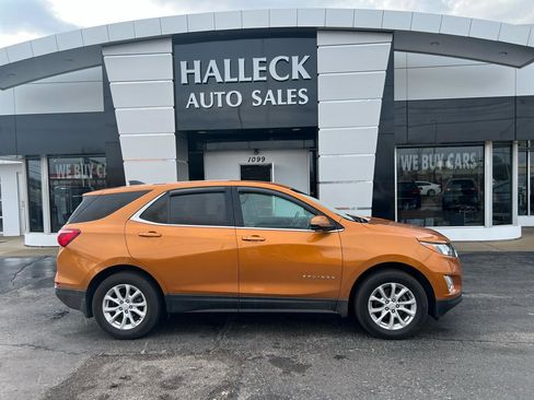 Used 2018 Chevrolet Equinox LT image 1