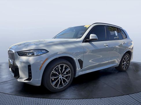 Certified 2025 BMW X5 xDrive40i image 3