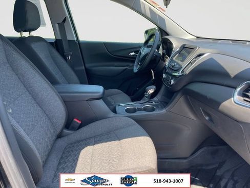 Used 2023 Chevrolet Equinox LT w/ Driver Convenience Package AWD/4WD image 16