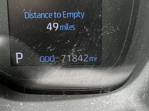 Used 2021 Toyota Corolla LE image 14