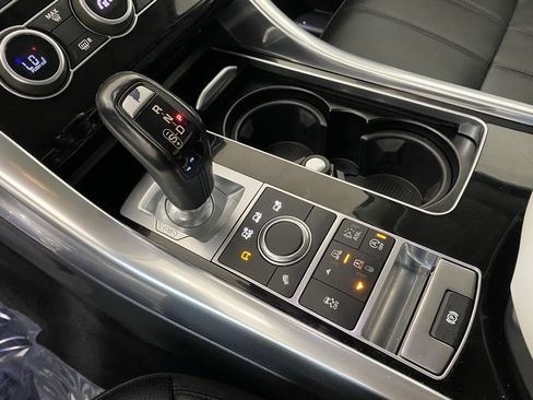 Used 2016 Land Rover Range Rover Sport HSE image 19