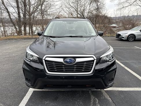 Used 2019 Subaru Forester Premium image 2