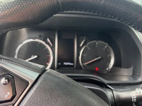 Used 2023 Toyota 4Runner Limited AWD/4WD image 9