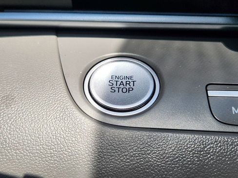 Used 2024 Hyundai Elantra SEL w/ Convenience Package FWD image 20