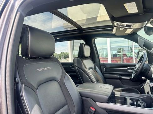 Used 2024 RAM 1500 Laramie AWD/4WD image 11