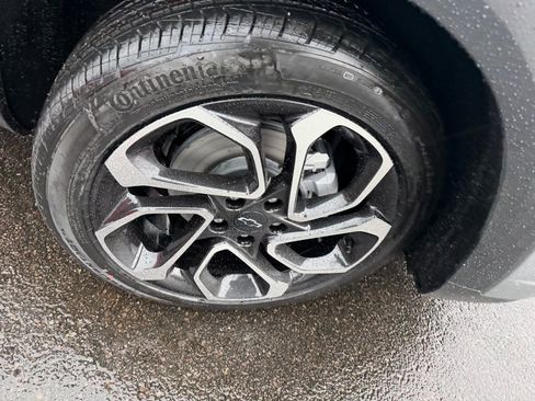 New 2026 Chevrolet Trax RS w/ Sunroof Package FWD image 10