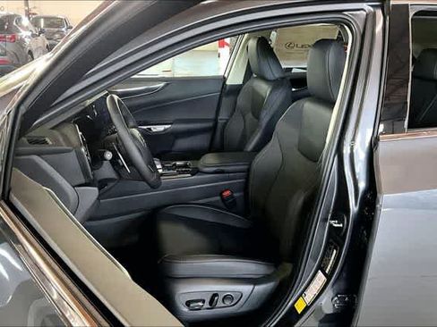 New 2026 Lexus NX 350 AWD image 9