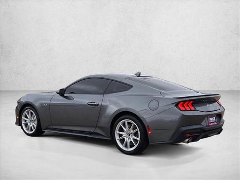 Used 2024 Ford Mustang GT Premium image 8