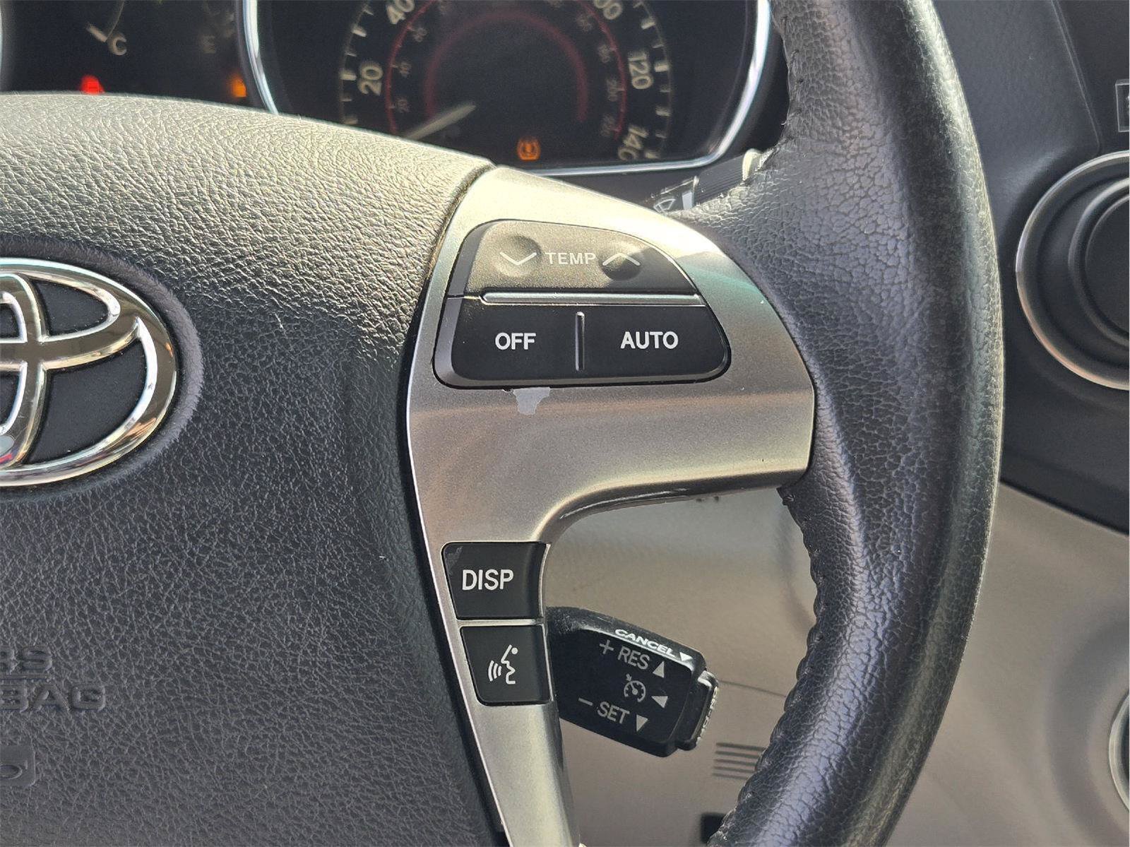 Used 2013 Toyota Highlander Limited FWD image 26