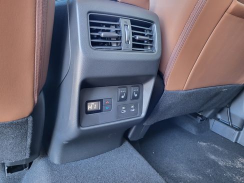 New 2026 Nissan Rogue Platinum w/ Platinum Premium Package image 12