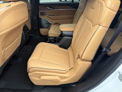 New 2026 Jeep Grand Cherokee L Summit AWD/4WD image 26