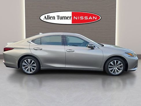 Used 2021 Lexus ES 350 w/ Premium Package FWD image 5