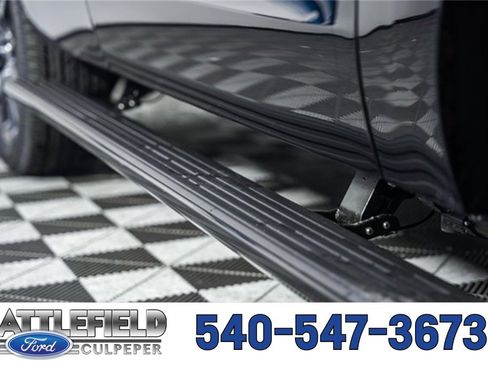 New 2025 Ford Expedition Platinum w/ Stealth Performance Package image 22