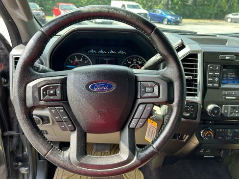 Used 2015 Ford F150 XLT w/ Equipment Group 301A Mid image 16