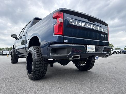 Used 2022 Chevrolet Silverado 1500 RST w/ Z71 Off-Road Package AWD/4WD image 8