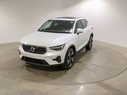 Used 2025 Volvo XC40 B5 Plus w/ Protection Package Premier