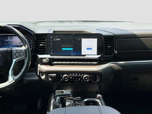 Used 2025 Chevrolet Silverado 1500 RST w/ LPO, Dark Essentials Package RWD image 17