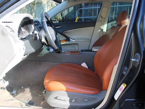 Used 2009 Lexus IS 250 image 4